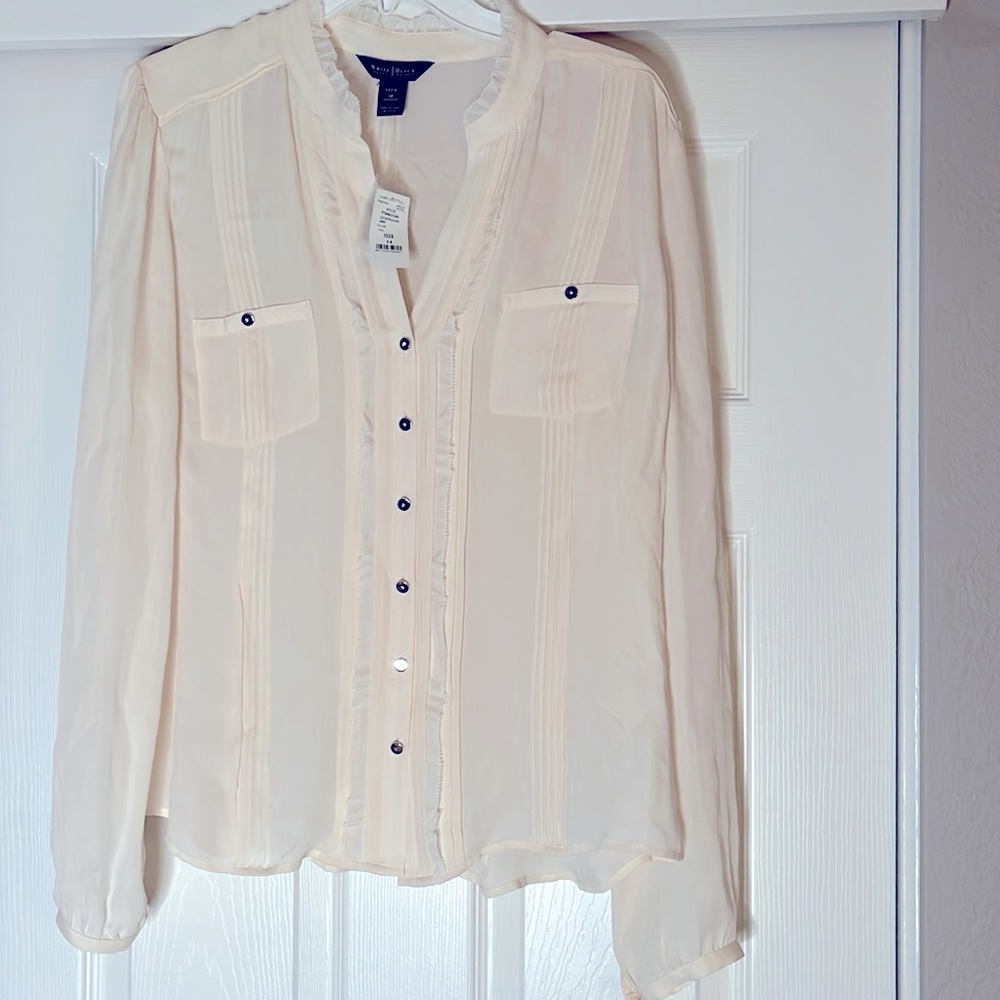 White House Black Market cream silk house size 14. NWT